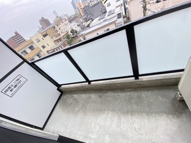 バルコニー　お洗濯にも便利なバルコニー付き