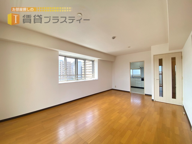 居室・リビング　解放感のある角部屋です