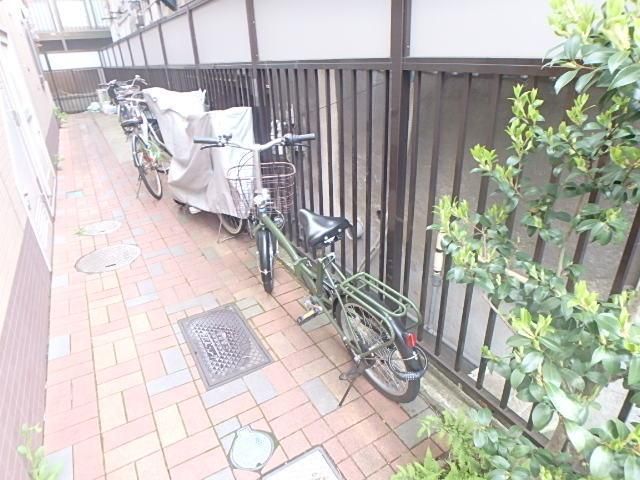 駐車場　駐輪場