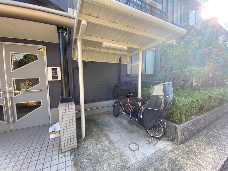 セルビシオ本山の外観写真