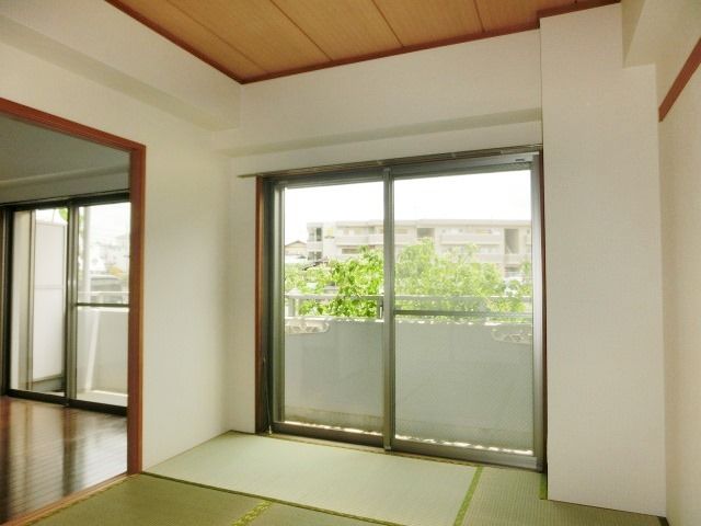 その他　和室はなんだか落ち着きます。