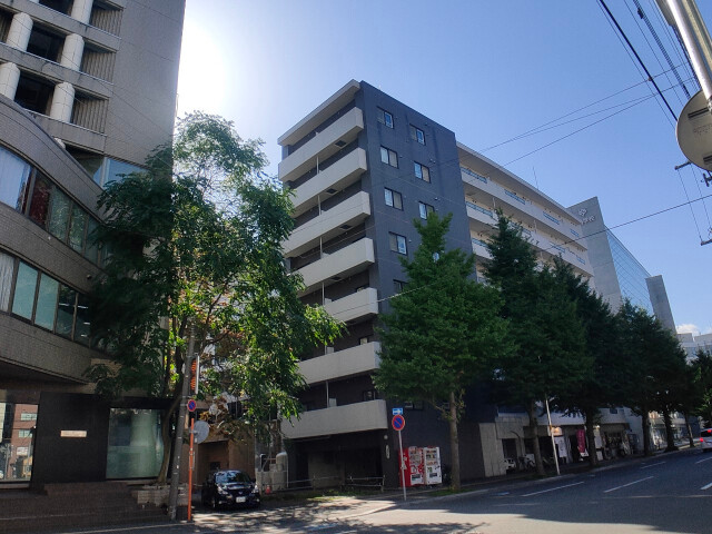 建物外観　札幌市中央区南３条西「イオ南３条」