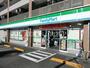 コンビニ　ファミリーマート 西亀有二丁目店（コンビニ）まで77m