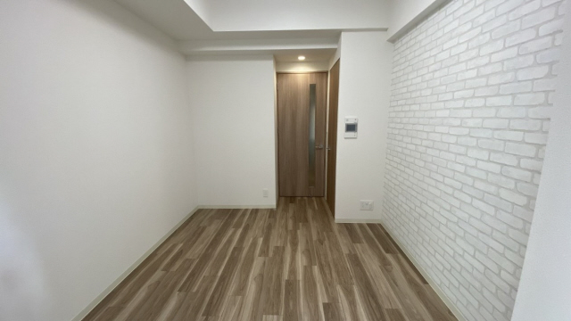 居室・リビング　写真は同マンションの他のお部屋のものです※偶数階と奇数階でカ