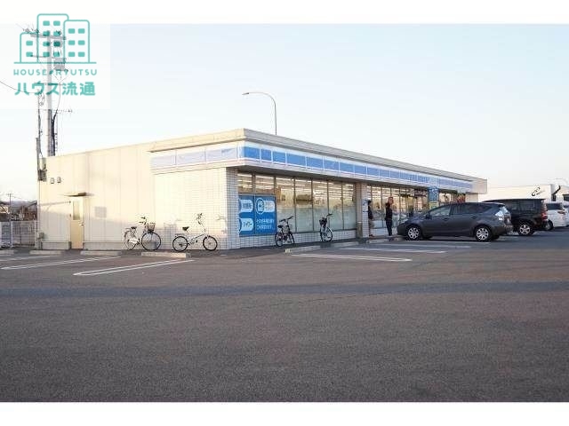 コンビニ　ローソン鳥栖GLP店（コンビニ）まで941m