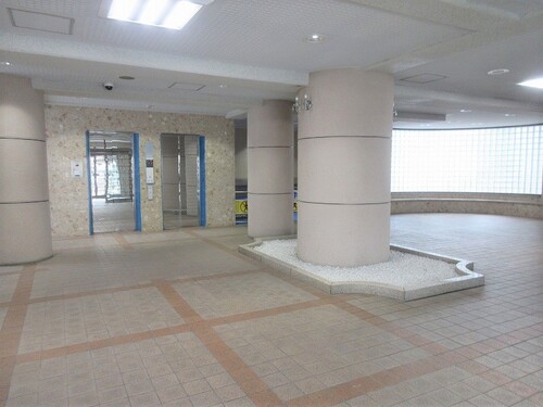 その他　マンションロビー※前回募集時の写真２０２３年６月撮影
