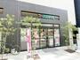 コンビニ　セブンイレブン赤坂氷川坂下店（コンビニ）まで104m