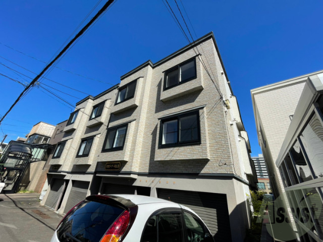 建物外観　札幌市中央区寿北１条西「パセリーナ円山」