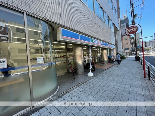 コンビニ　ローソン（コンビニ）まで142m
