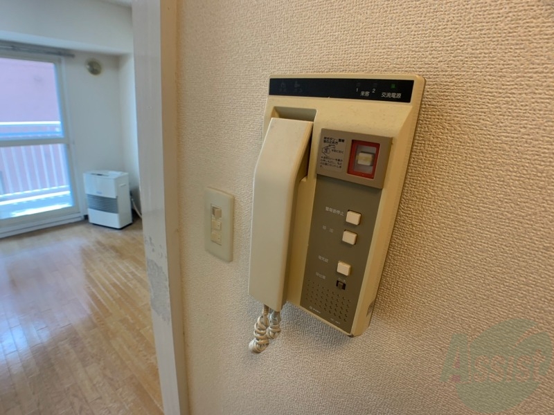 セキュリティ　インターホンは通話ができるので急な訪問があっても安心です。