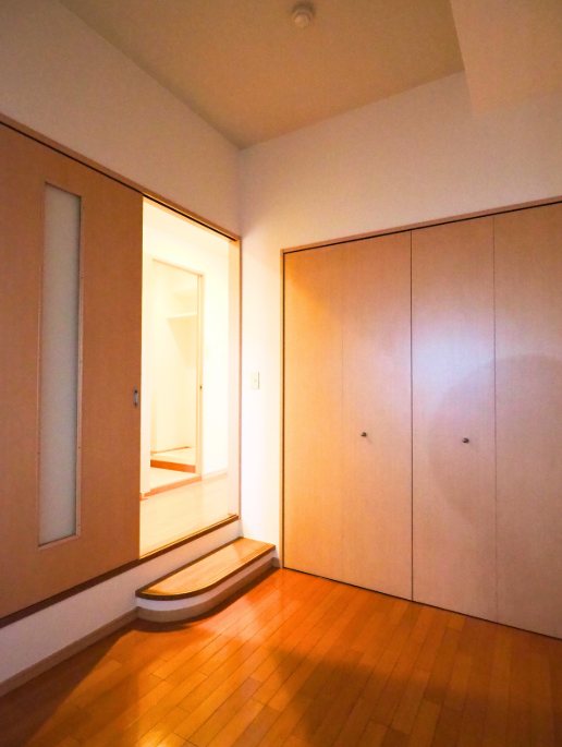 その他部屋・スペース　4帖洋室※写真は反転タイプのお部屋です。※クロス等異なります