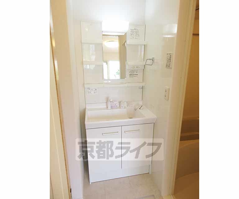 洗面設備　嬉しい独立洗面台