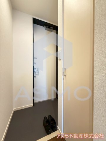 玄関　同マンション別部屋参考写真