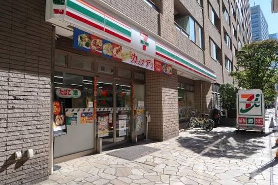 コンビニ　セブンイレブン文京小石川1丁目店（コンビニ）まで132m