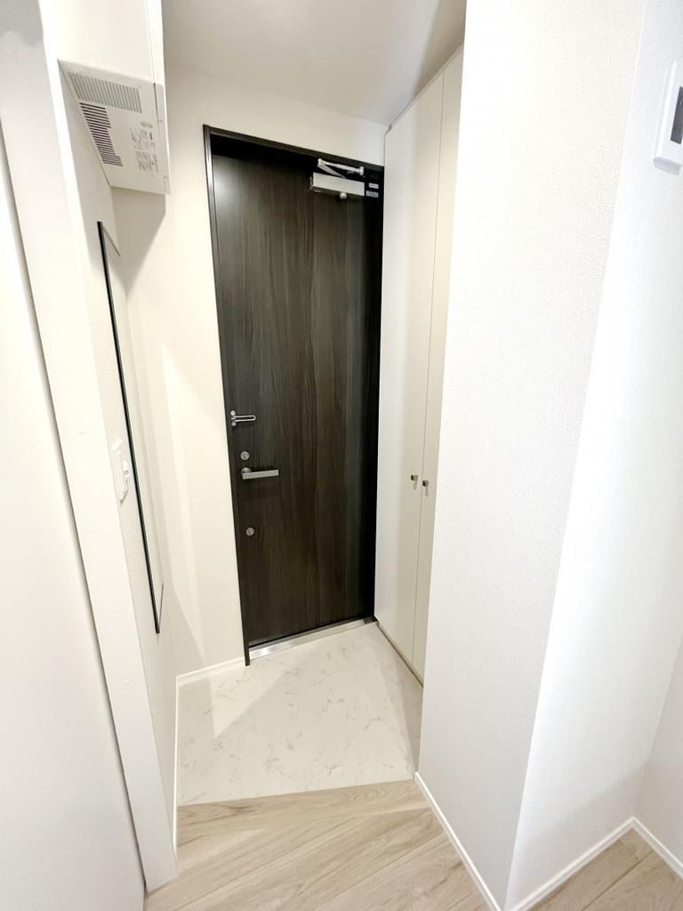玄関　★お問い合わせはタウンハウジングまで★
