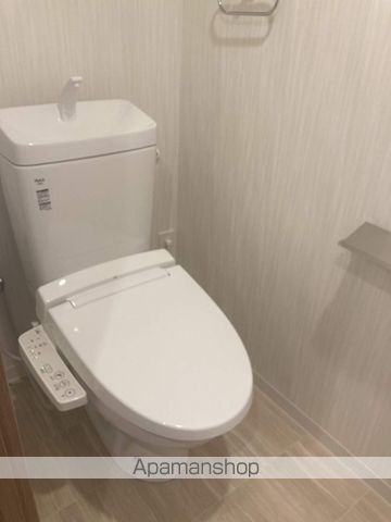西鉄天神大牟田線 雑餉隈駅 徒歩4分 5階建 築4年のトイレ写真