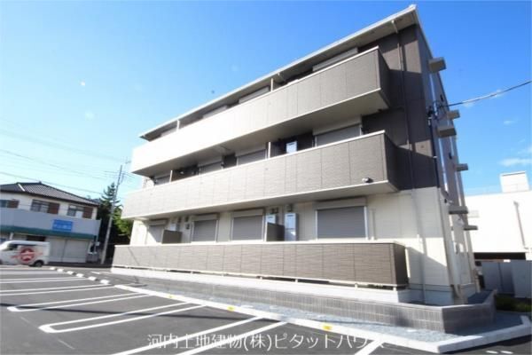 建物外観　レフィナード