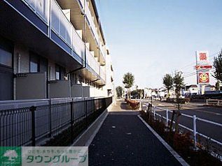 バルコニー　フラワーボックス