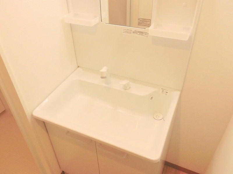 洗面設備　※同仕様写真含む