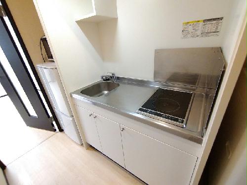 キッチン　仕様・設備は現況と異なる場合があります。現況優先。