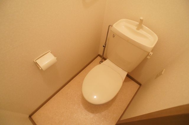 トイレ　落ち着いたトイレです