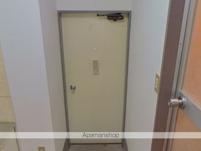 メモリアルハイツの玄関写真