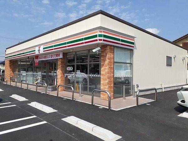 コンビニ　セブンイレブン敦賀山泉店（コンビニ）まで280m