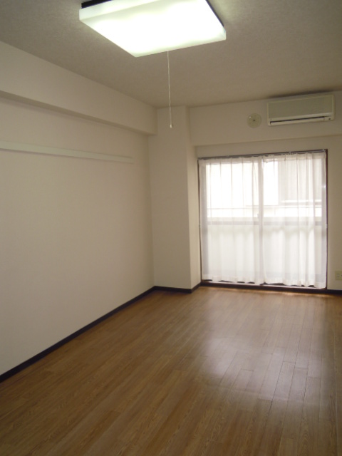 居室・リビング　別部屋参考写真