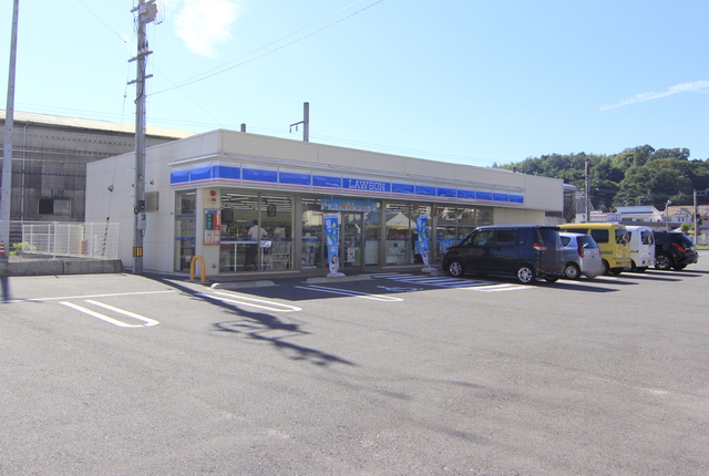 コンビニ　ローソン松山辰巳町店（コンビニ）まで350m