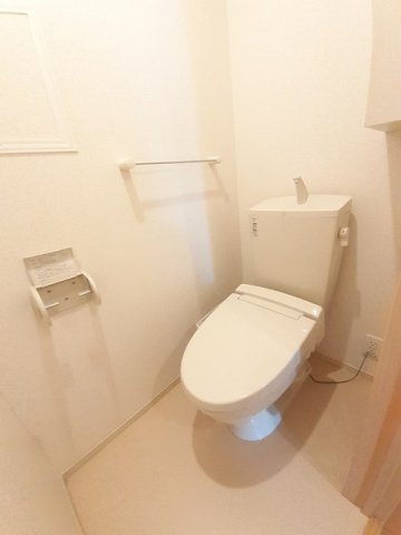 トイレ　トイレもきれいです