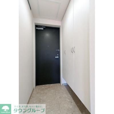 玄関　※写真は同タイプ住戸です。