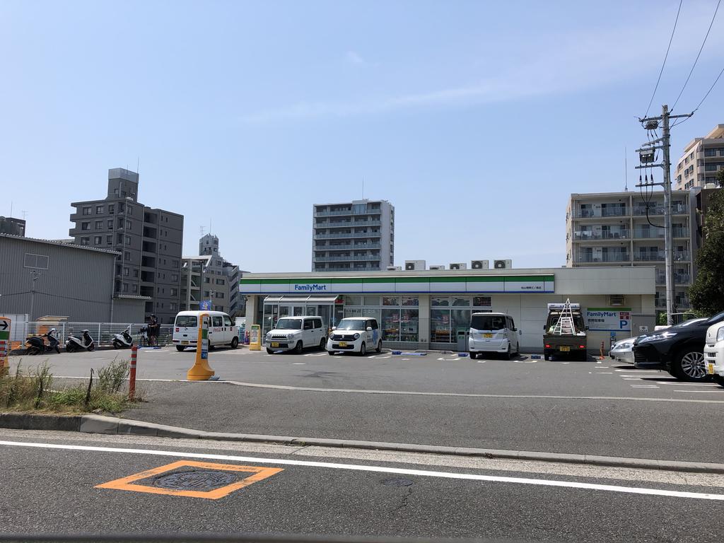 コンビニ　ファミリーマート湘南江ノ島店（コンビニ）まで319m