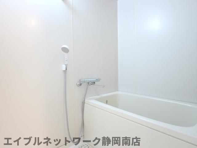 バス・シャワールーム　日々の暮らしに欠かせないお風呂です