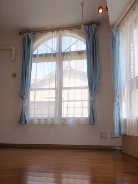 居室・リビング　角部屋です。