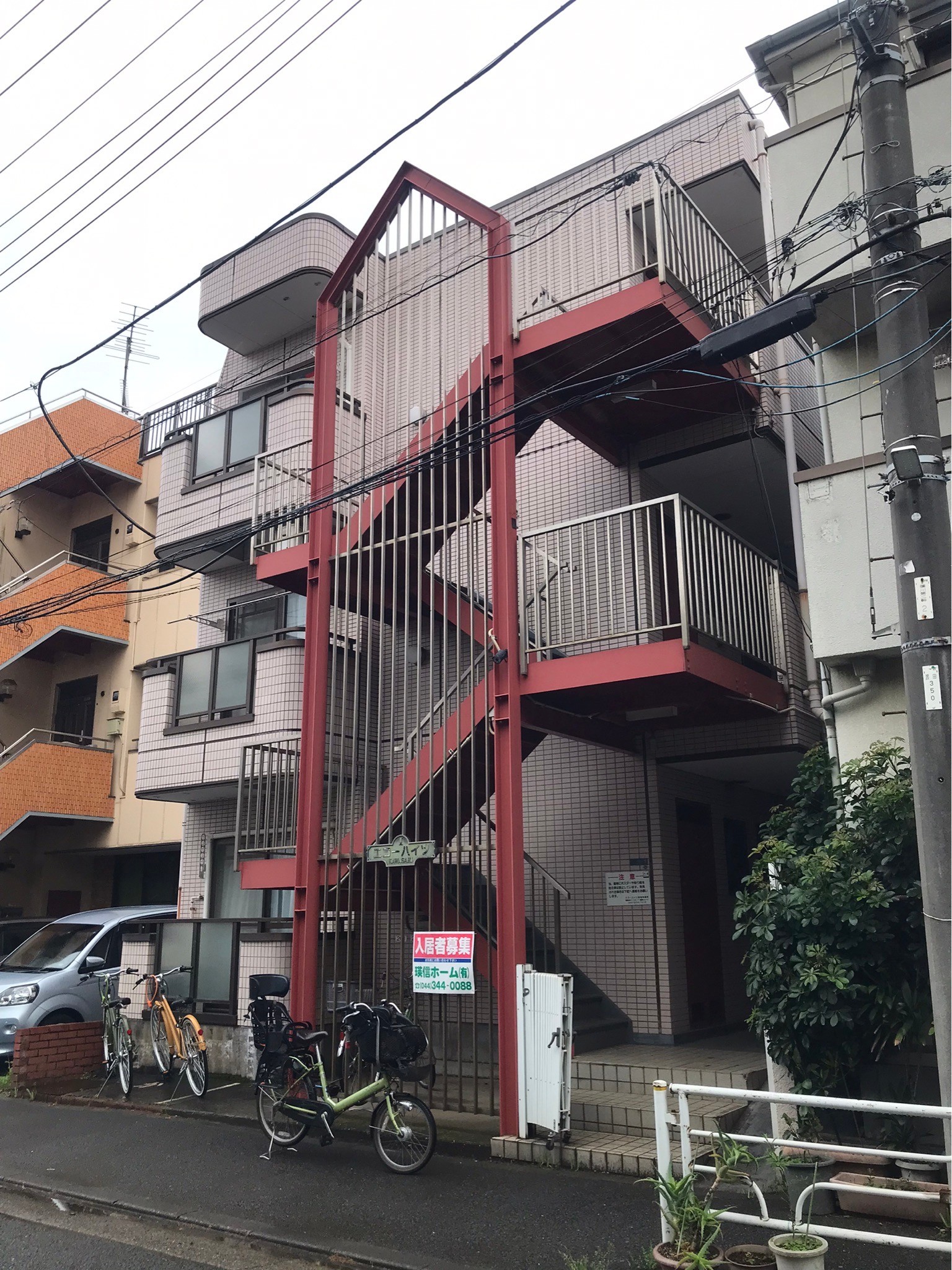 川崎市川崎区鋼管通のマンションの建物外観