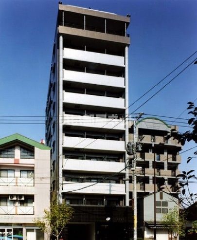 福岡市博多区吉塚本町のマンションの建物外観
