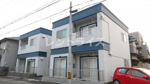 一宮市観音寺のアパートの建物外観