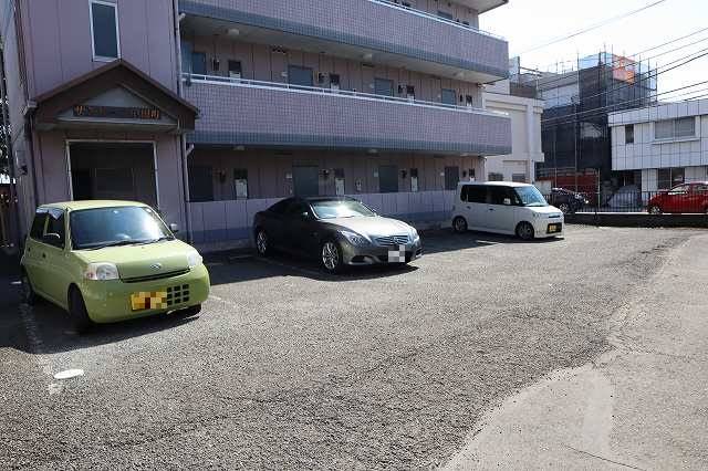 【サンリーフ中田町の駐車場】