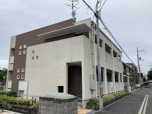 【ジュネス１番館の建物外観】