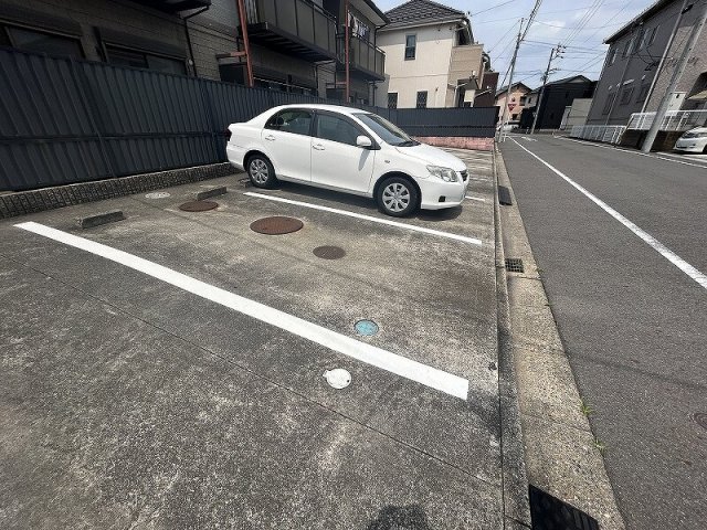 【コーポマグノリアの駐車場】