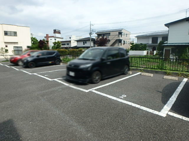 【宇都宮市松原のアパートの駐車場】