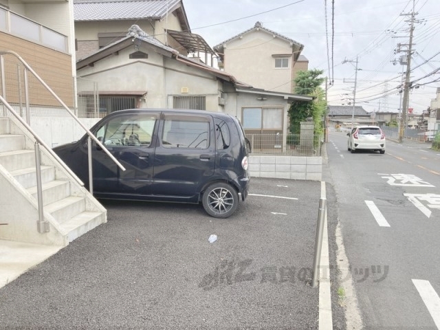 【クリエオーレ藤阪元町の駐車場】