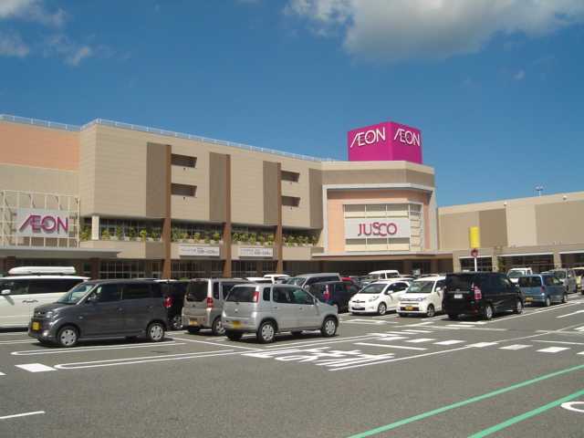 【鳥取市賀露町南のアパートのショッピングセンター】