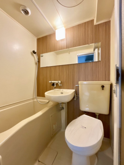 バス・シャワールーム