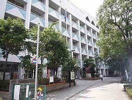 【中央区佃のマンションの小学校】