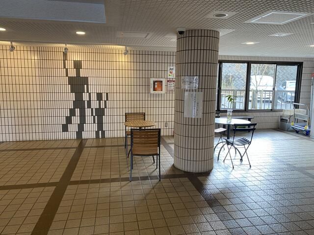 その他共有部分　ゆとりのあるエントランスです