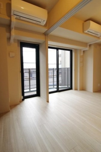 その他部屋・スペース　ゆったり過ごせる居間です