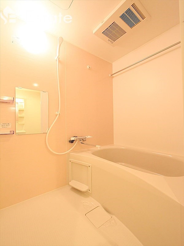 バス・シャワールーム　バスルーム　浴室乾燥