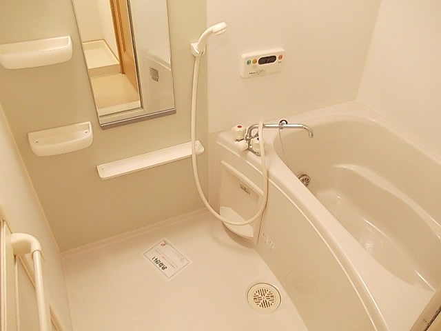 バス・シャワールーム　バス