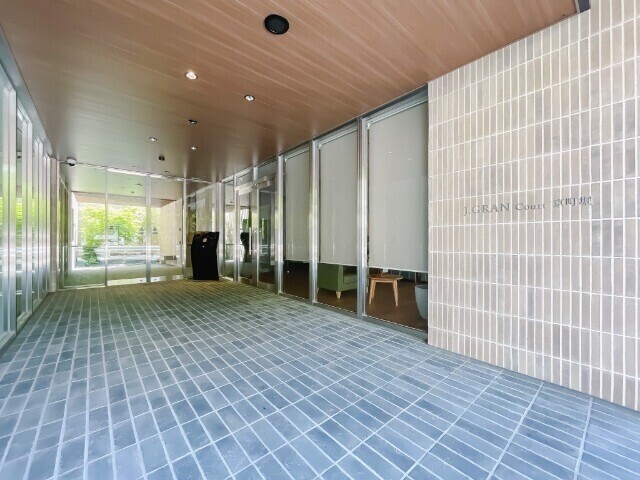 エントランス　エントランス